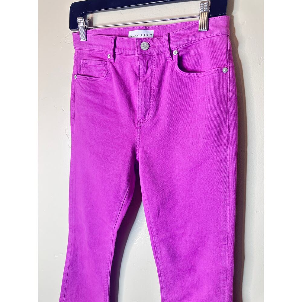 LOFT The Kick Crop Curvy Vent Hem High Rise Jeans in Sugar Plum PINK 25/0 - Picture 5 of 7